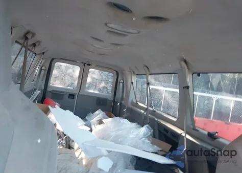 2012 Ford E-350 Super Duty Xlt z USA, uszkodzony, nr VIN 1FBSS3BL1CDA88490